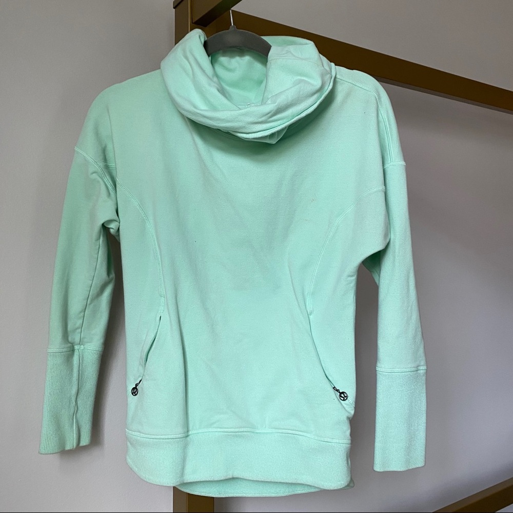Lululemon Sea-foam Sweater- size S/M